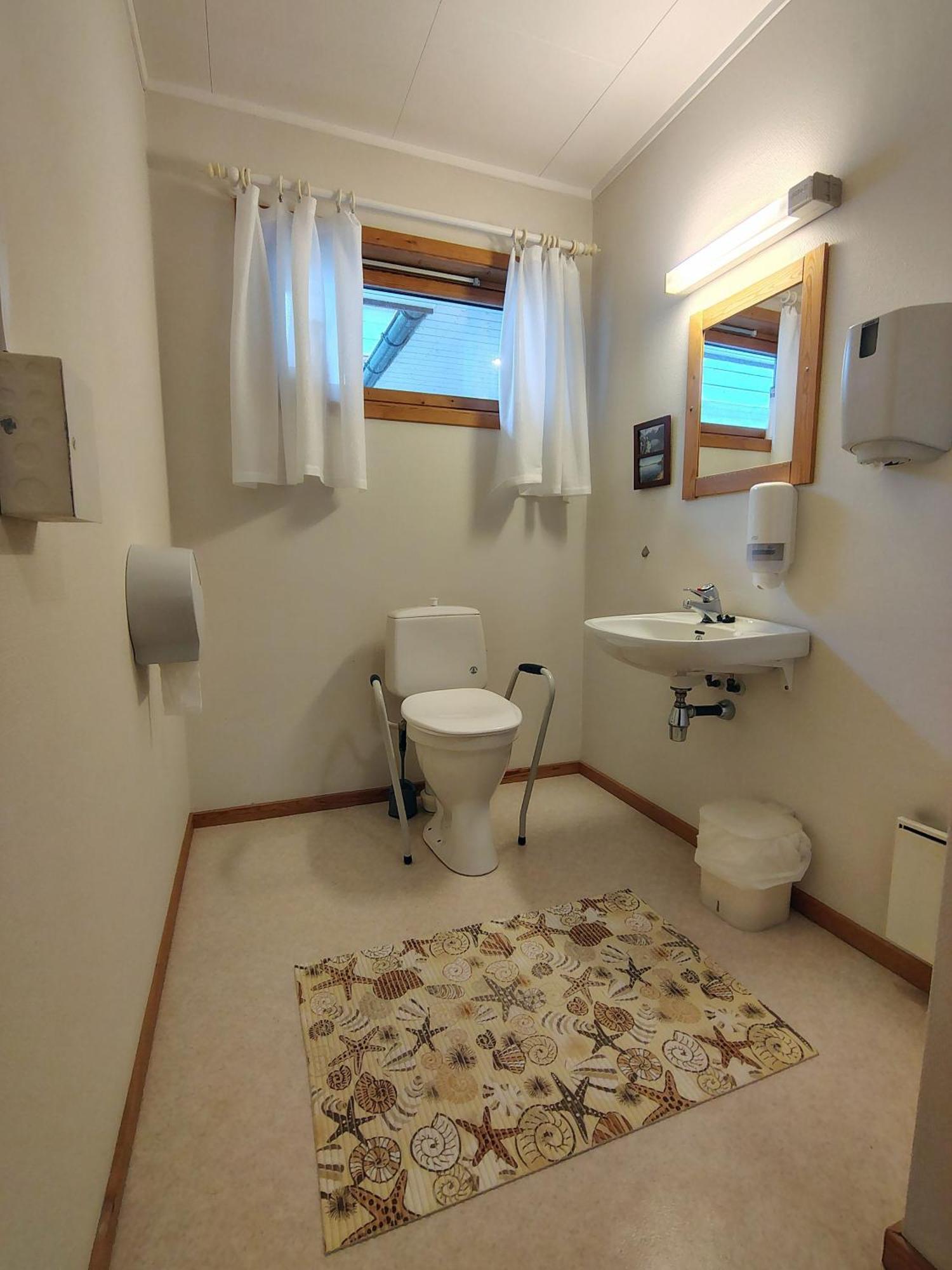 Lyngen Fjordcamp Villa Nord-Lenangen Eksteriør billede