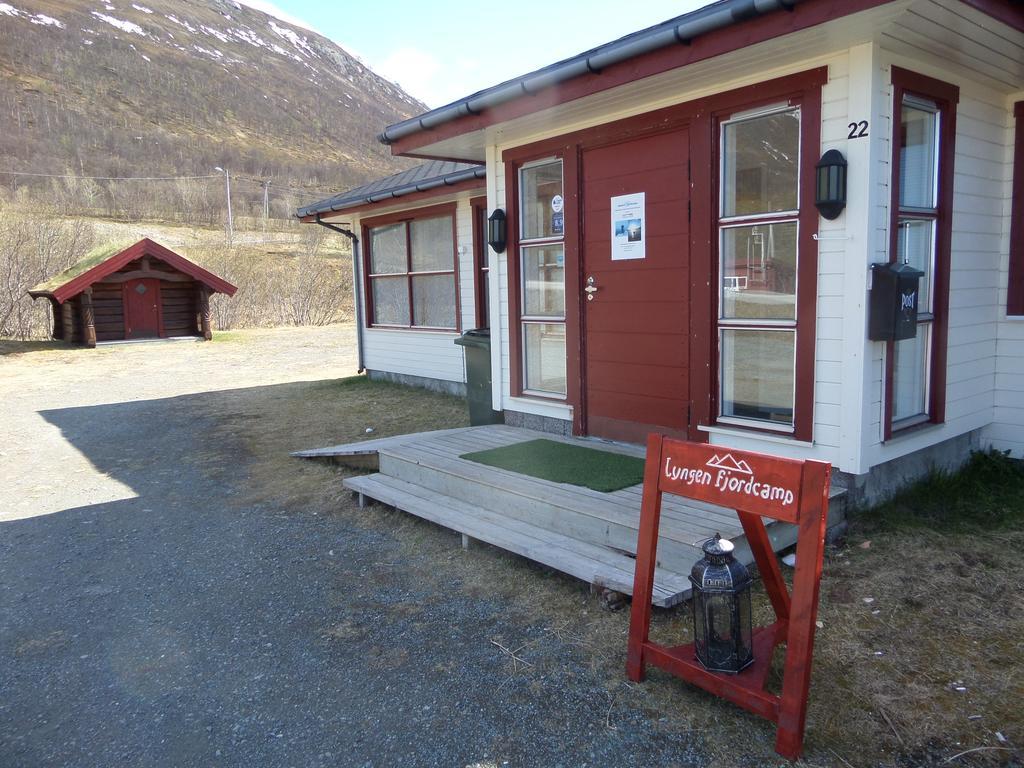 Lyngen Fjordcamp Villa Nord-Lenangen Eksteriør billede